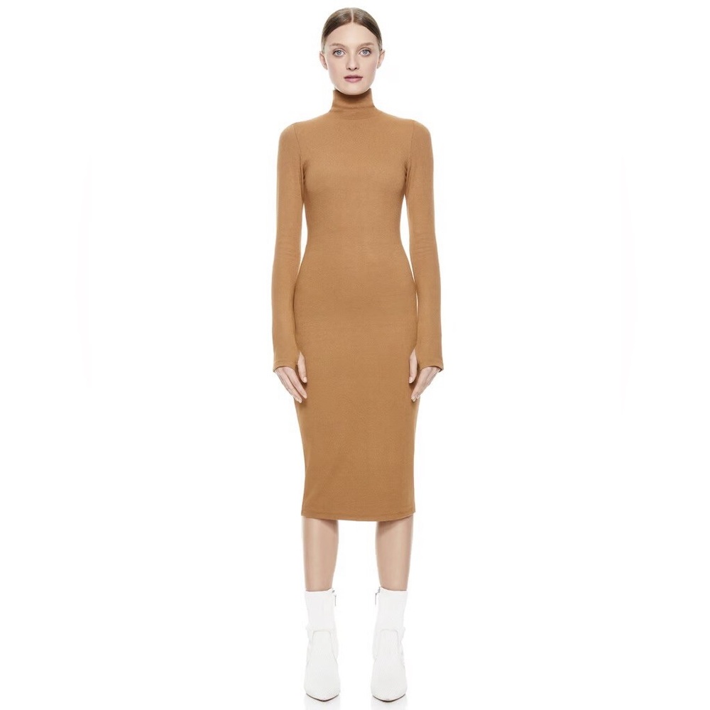 Alice and Olivia - DELORA TURTLENECK DRESS in camel size 0